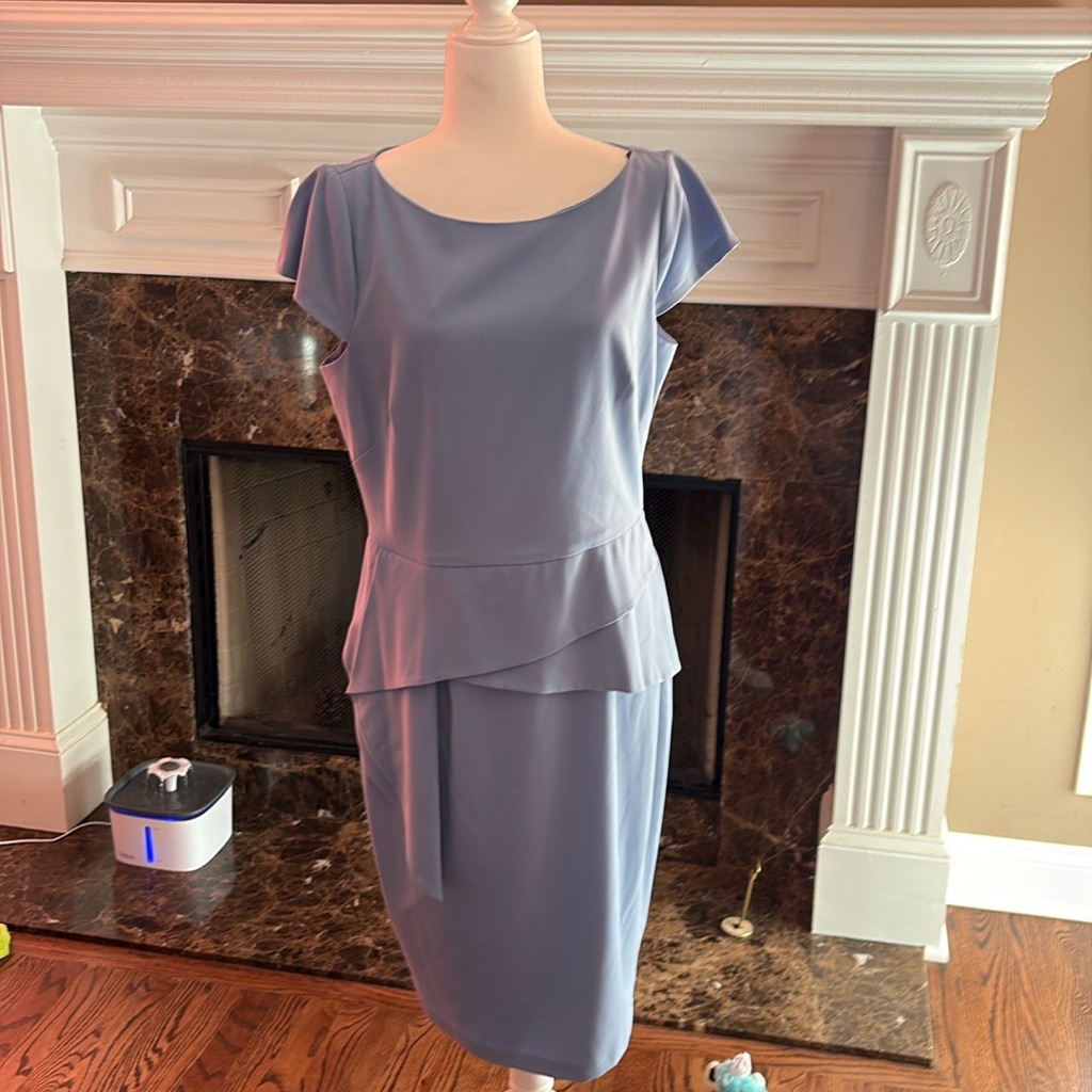 Vince Camuto Soft Powdery Beautiful Blue. Sz 14 Dress